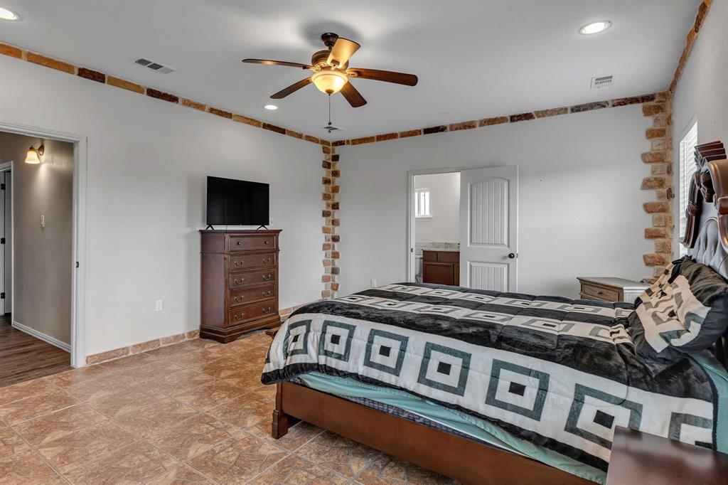 MARTHA MUSICK, 20.09 ACRES, & HOUSE - Residential