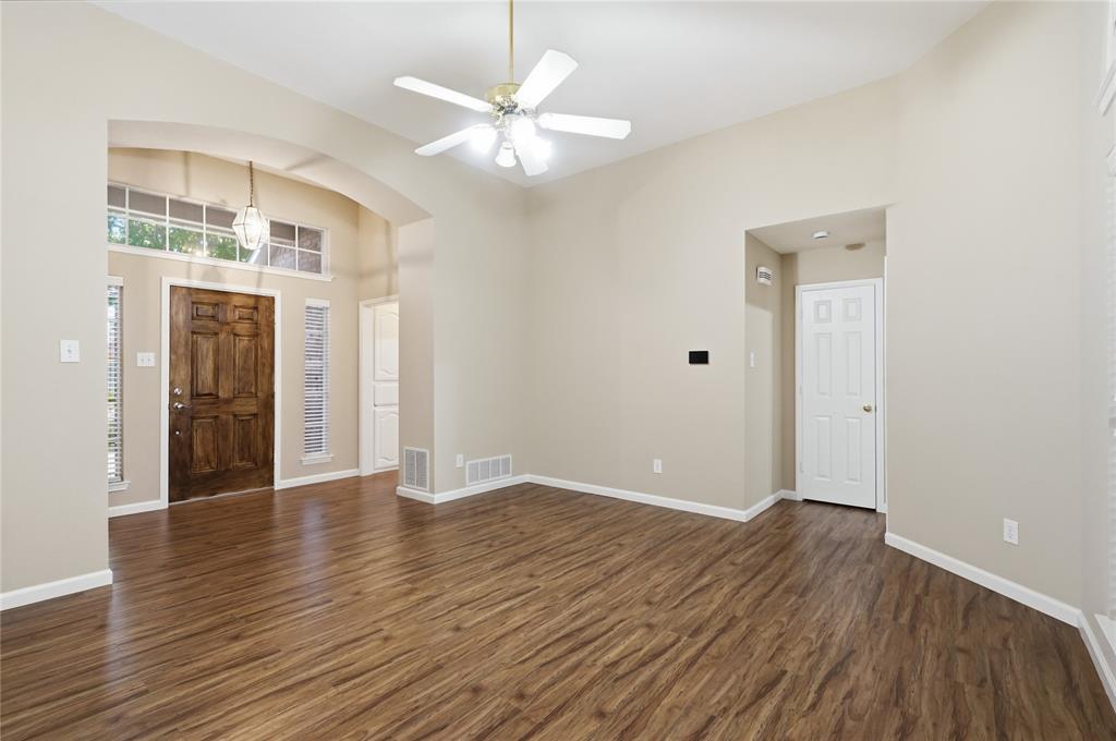 7204 Mesa Verde Trail