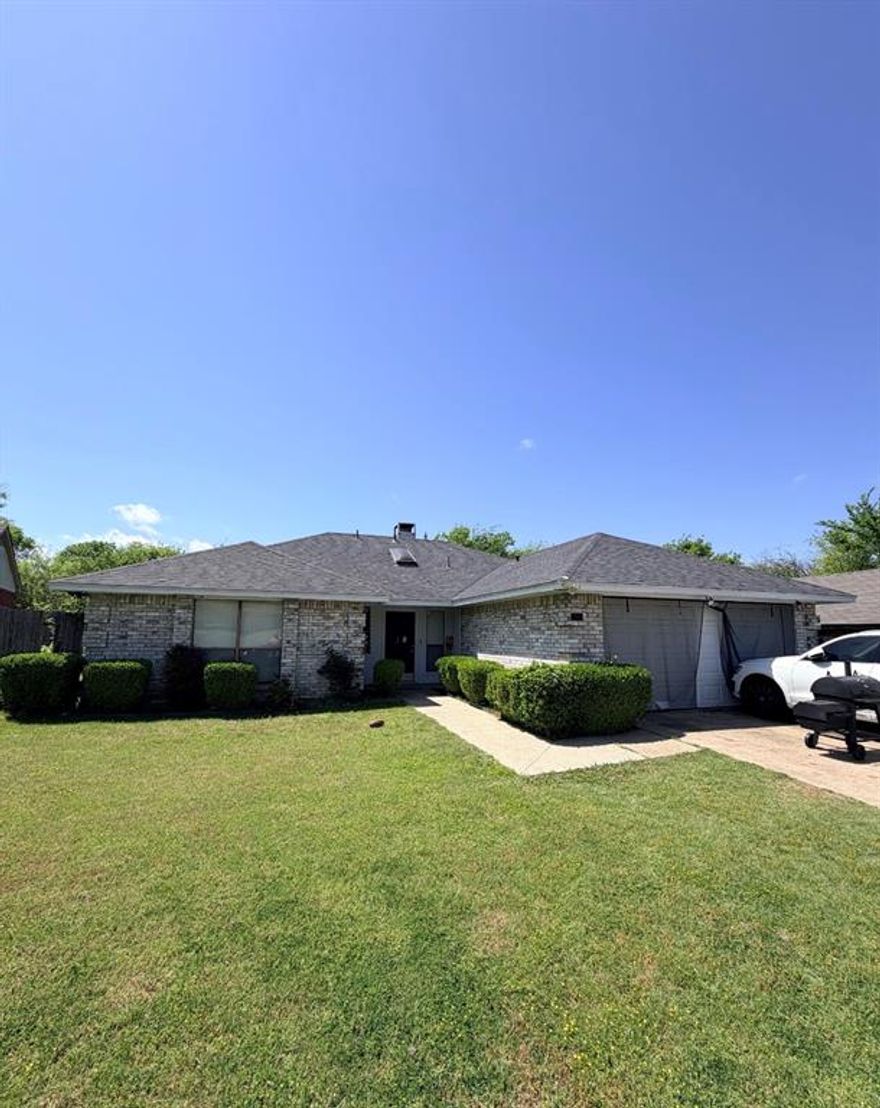 **Multiple Offers Received, Submit HIGHEST & BEST OFFER BY THURSDAY, APRIL 30TH AT 5PM.** Charming and well-maintained 3-bedroom, 2-bath home offering 1,597 sq ft of functional living space. Built in 1985 and lightly lived in over recent years, this property showcases true pride of ownership with a clean interior and solid overall condition. The home features a spacious living area, a practical layout, and generously sized bedrooms. The primary suite includes a double vanity and ample space, providing a great foundation for a simple cosmetic update if desired. Exterior highlights include a classic brick façade, a well-kept lawn, and strong curb appeal that stands out immediately. Major systems show minimal wear, making this a great option for buyers looking for a move-in ready home with the opportunity to add value over time.
Perfect for homeowners or investors alike, whether you’re looking for a primary residence or a solid rental. Seller is motivated and seeking a fast close. Schedule your showing today; this one won’t last long.