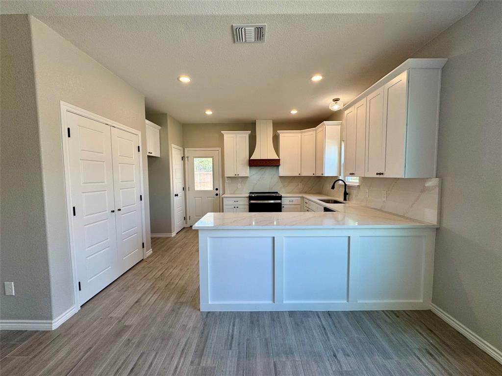 2300 Angelina Street