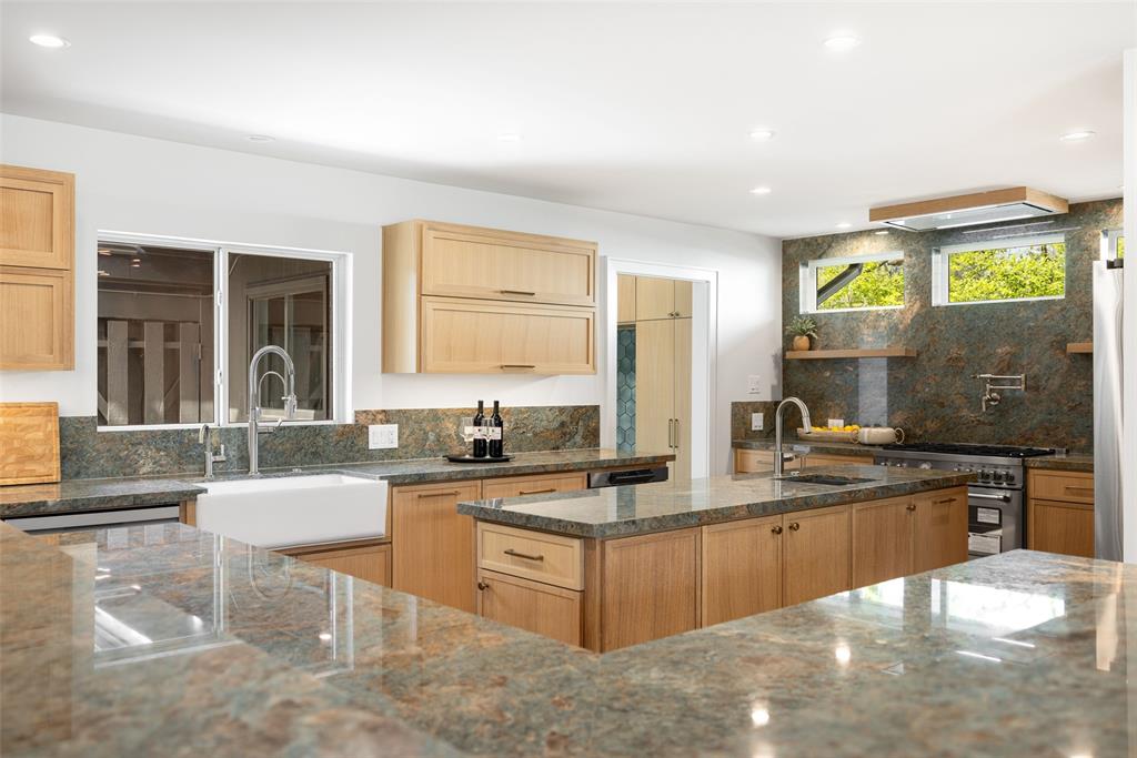 NORTH LAKE ESTATES 2ND INST - Residential