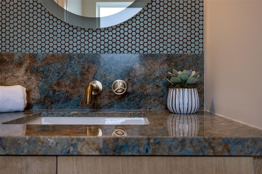 NORTH LAKE ESTATES 2ND INST - Residential