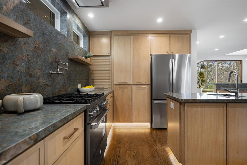 NORTH LAKE ESTATES 2ND INST - Residential