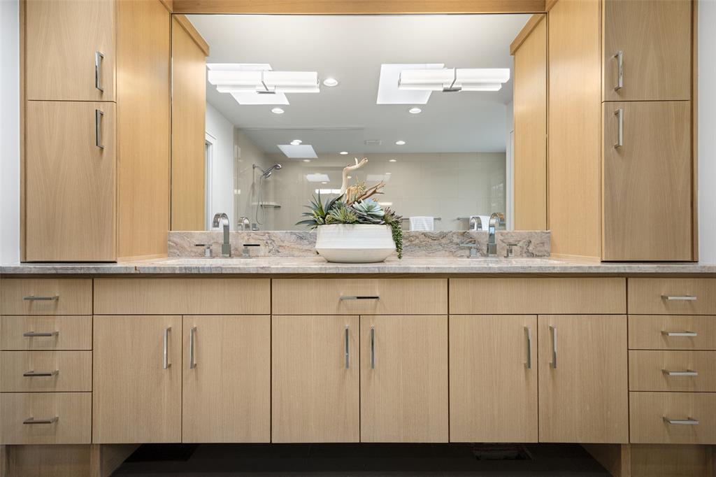 NORTH LAKE ESTATES 2ND INST - Residential