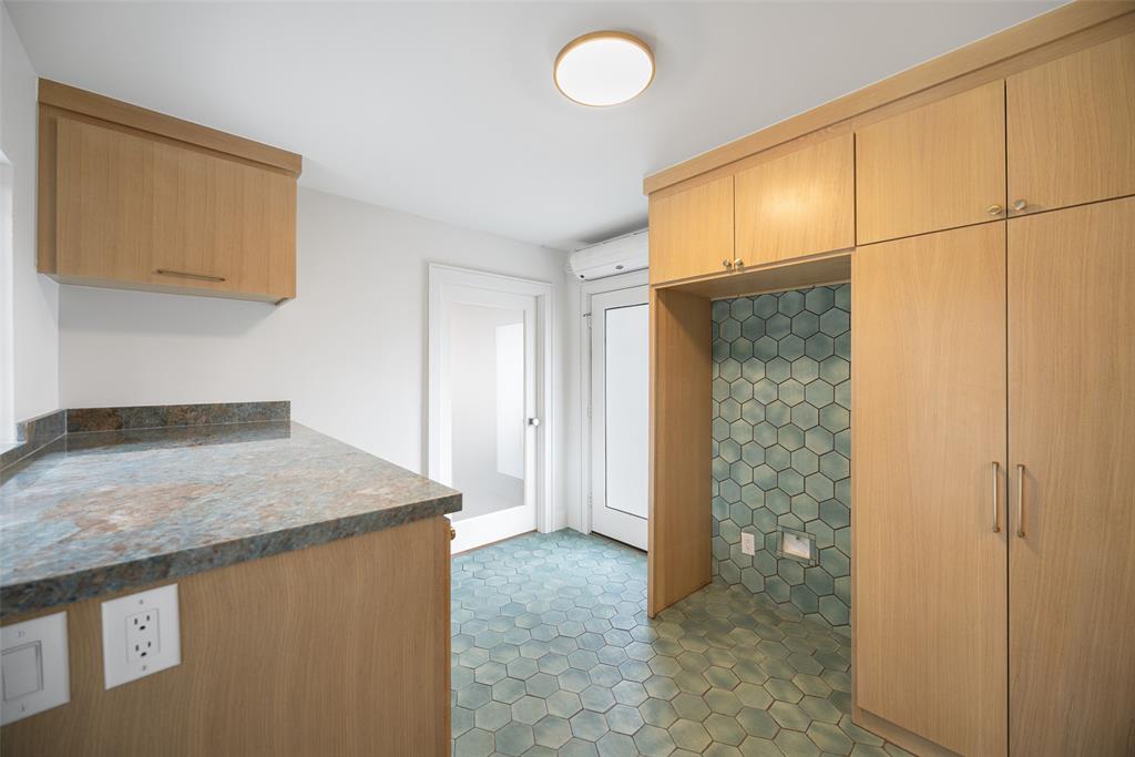 NORTH LAKE ESTATES 2ND INST - Residential