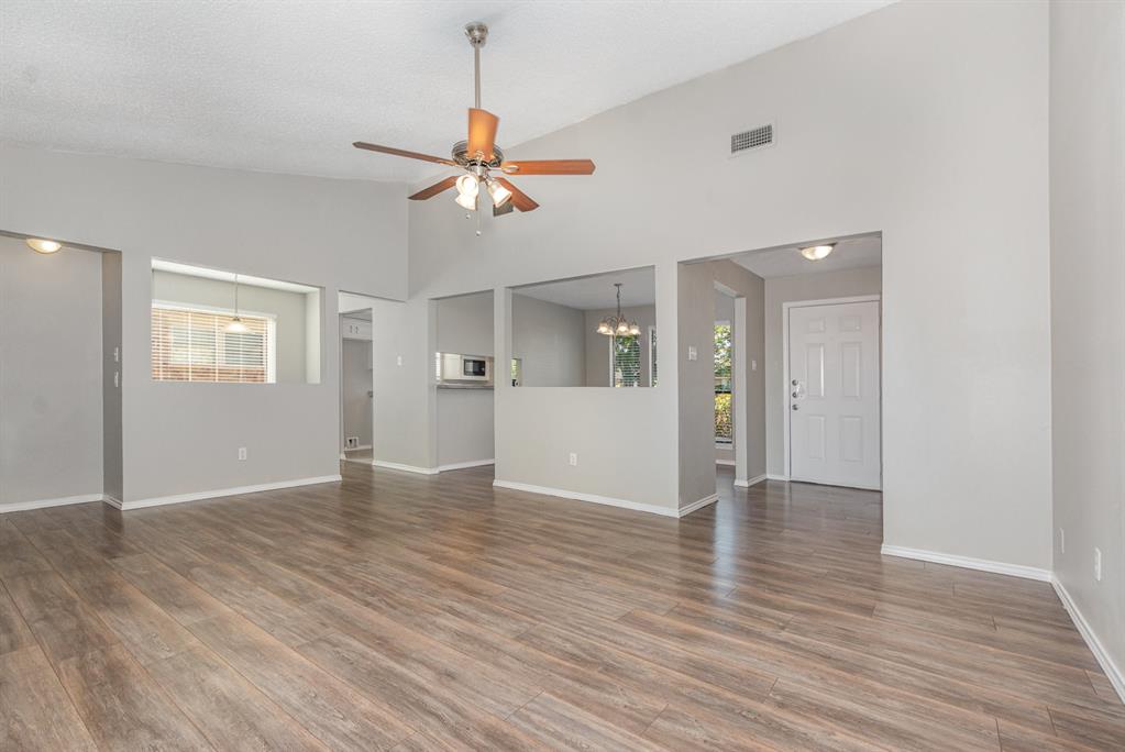 828 Harvest Glen Drive