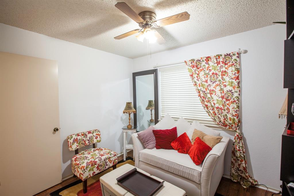 Euless, Texas 76039, United States, 3 Bedrooms Bedrooms, ,2 BathroomsBathrooms,Residential,Active,222848