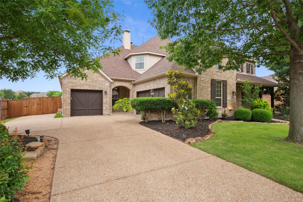 801 Shadow Hill Drive