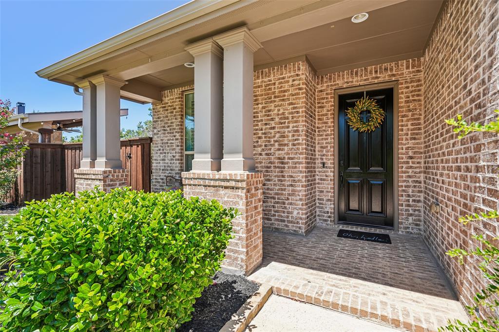 932 Champions Court