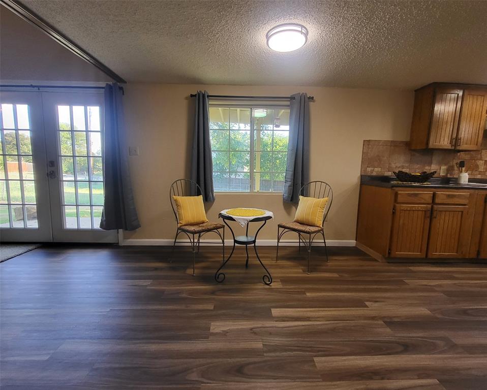 Roanoke Hills - Residential Lease