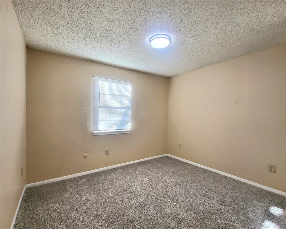 Roanoke Hills - Residential Lease