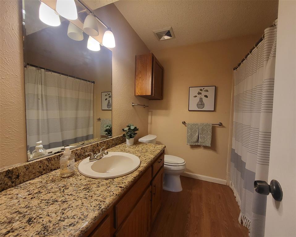 Roanoke Hills - Residential Lease