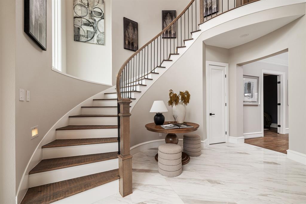 5 Harbour Town Court