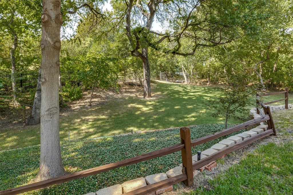 7516 England Drive