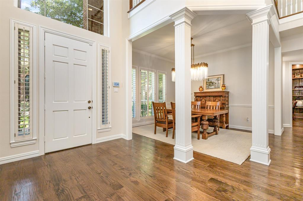 5920 Glendower Lane