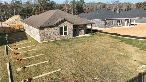 A home in Lindale