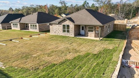 A home in Lindale