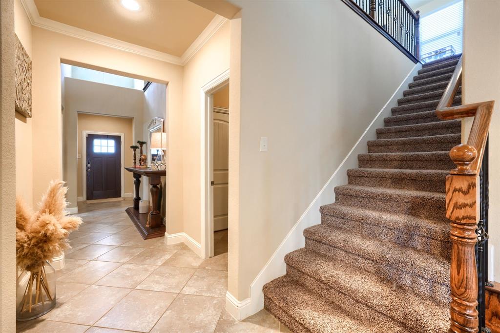 2406 Lucerne Drive