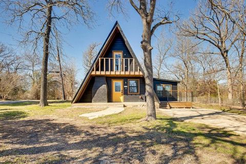 A home in Log Cabin