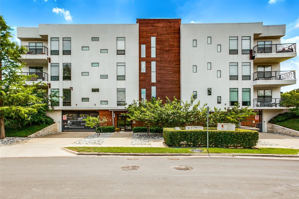 4107 Bowser Avenue 202