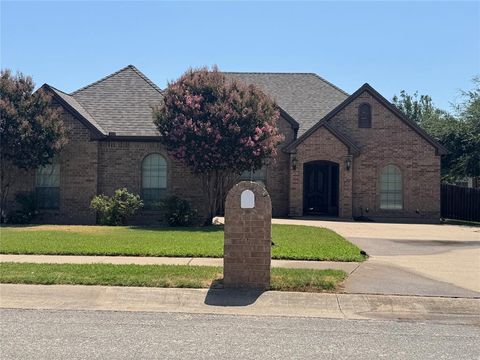 Photo of 1403 Hickory Drive, Pilot Point, TX 76258 (MLS # 21325588)