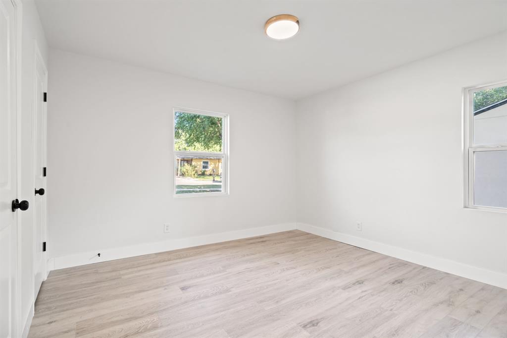 Arlington Manor - Residential