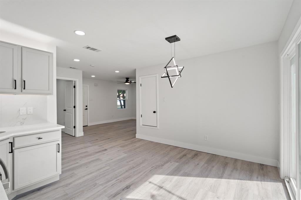 Arlington Manor - Residential