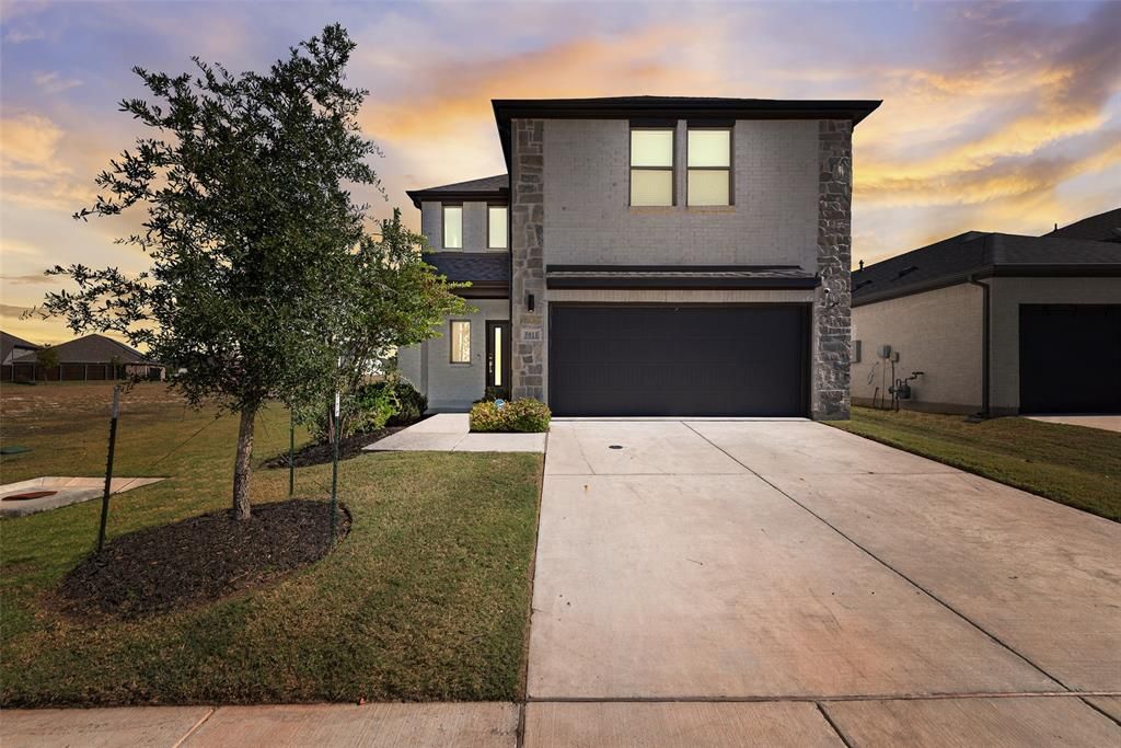 Photo for 5011 Emerald Hill Drive, Princeton, TX 75071 (MLS # 21095853)