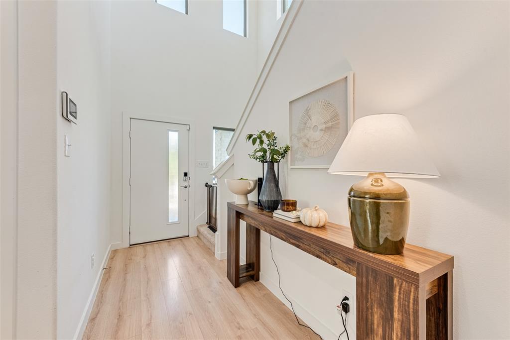 5011 Emerald Hill Drive