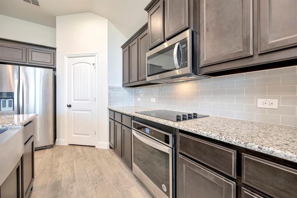 Live Oak Crk - Residential