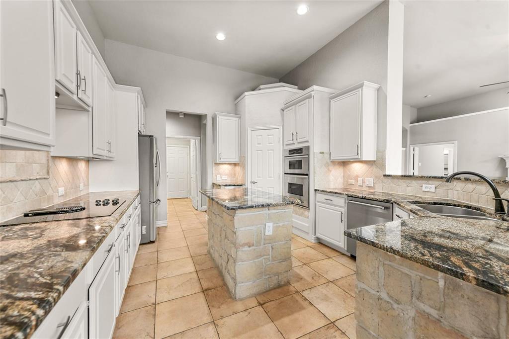 Flower Mound, Texas 75028, United States, 4 Bedrooms Bedrooms, ,3 BathroomsBathrooms,Residential,Pending,1815