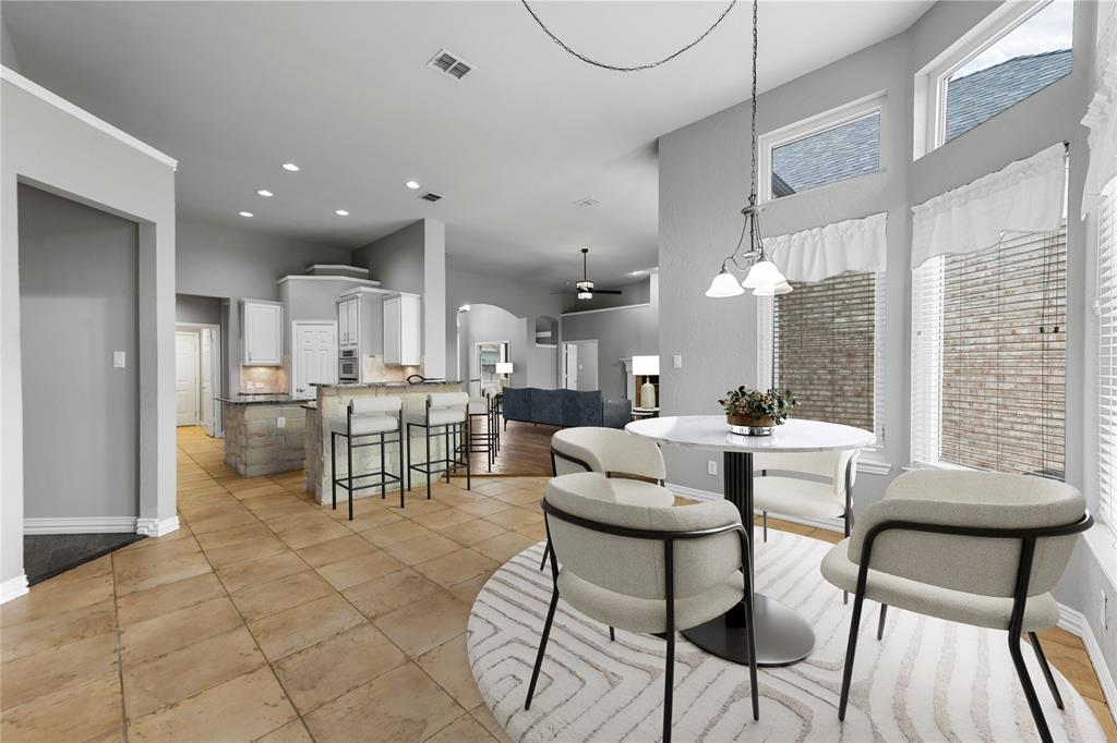 Flower Mound, Texas 75028, United States, 4 Bedrooms Bedrooms, ,3 BathroomsBathrooms,Residential,Pending,1815