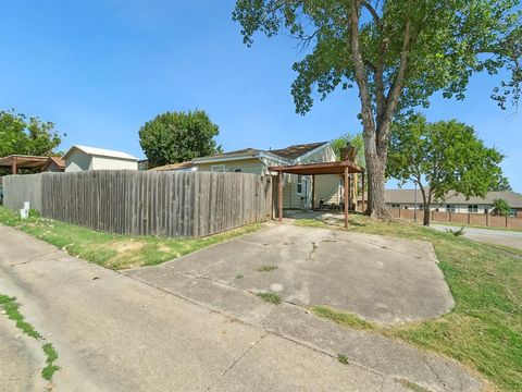 A home in Lewisville