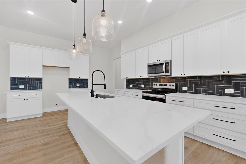 Gene Moore Add - Residential