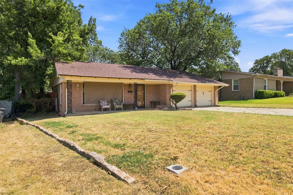 1817 Ellington Drive