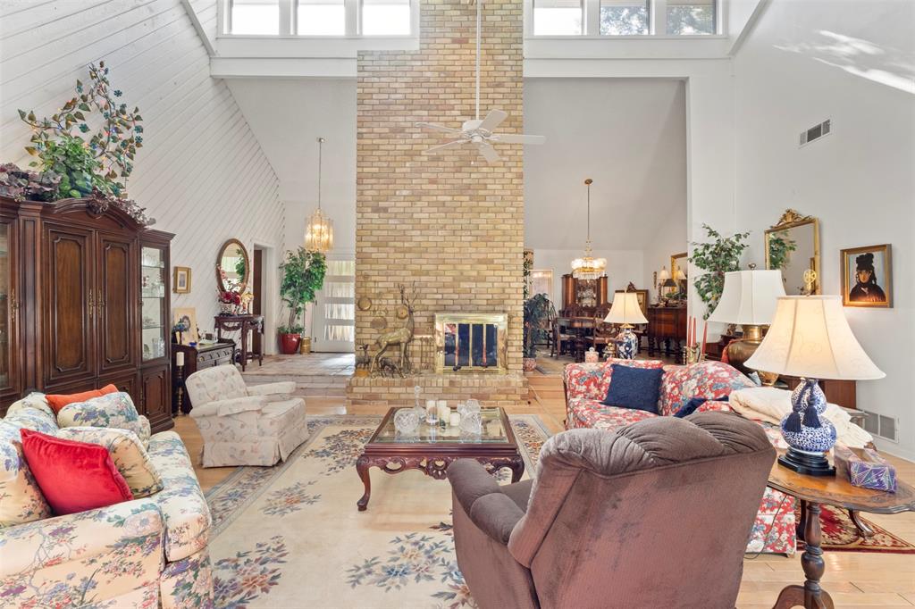 5207 Northmoor Drive