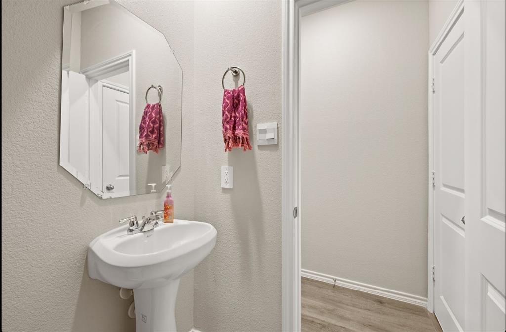 Baker Lndg - Residential