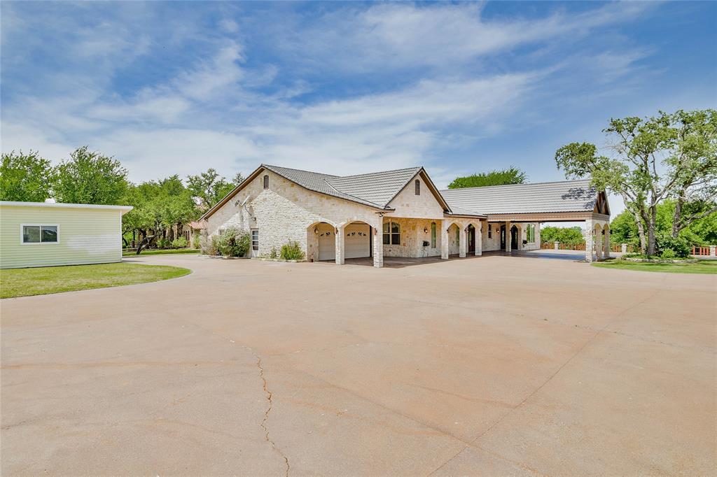 2318 Weatherford Highway