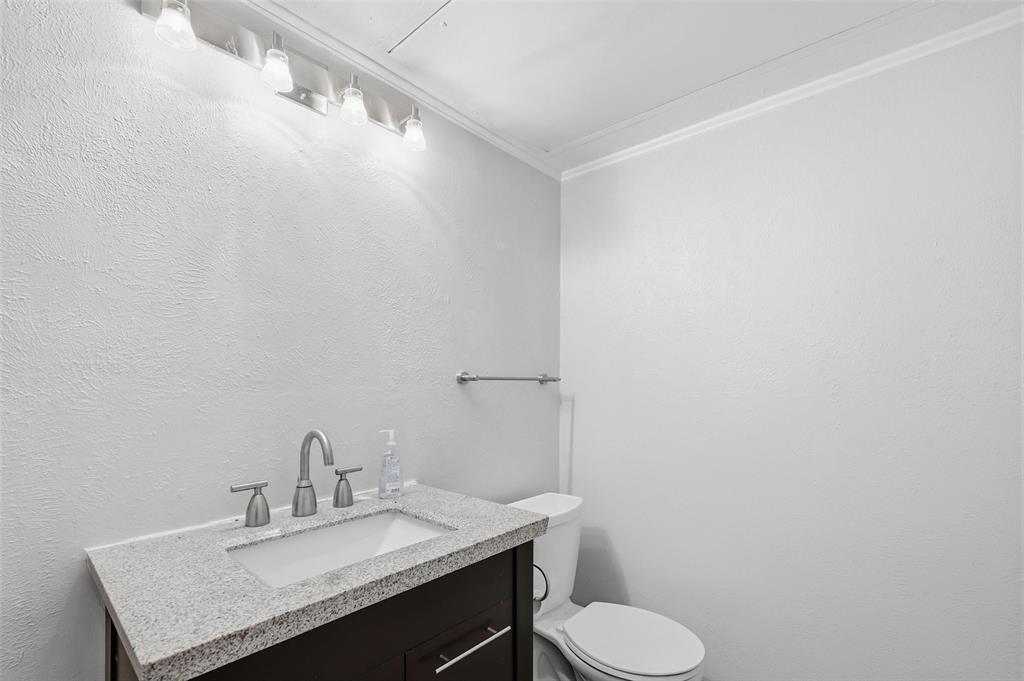 Richardson Crossing Condo - Residential