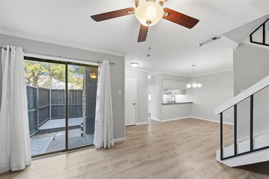 Richardson Crossing Condo - Residential