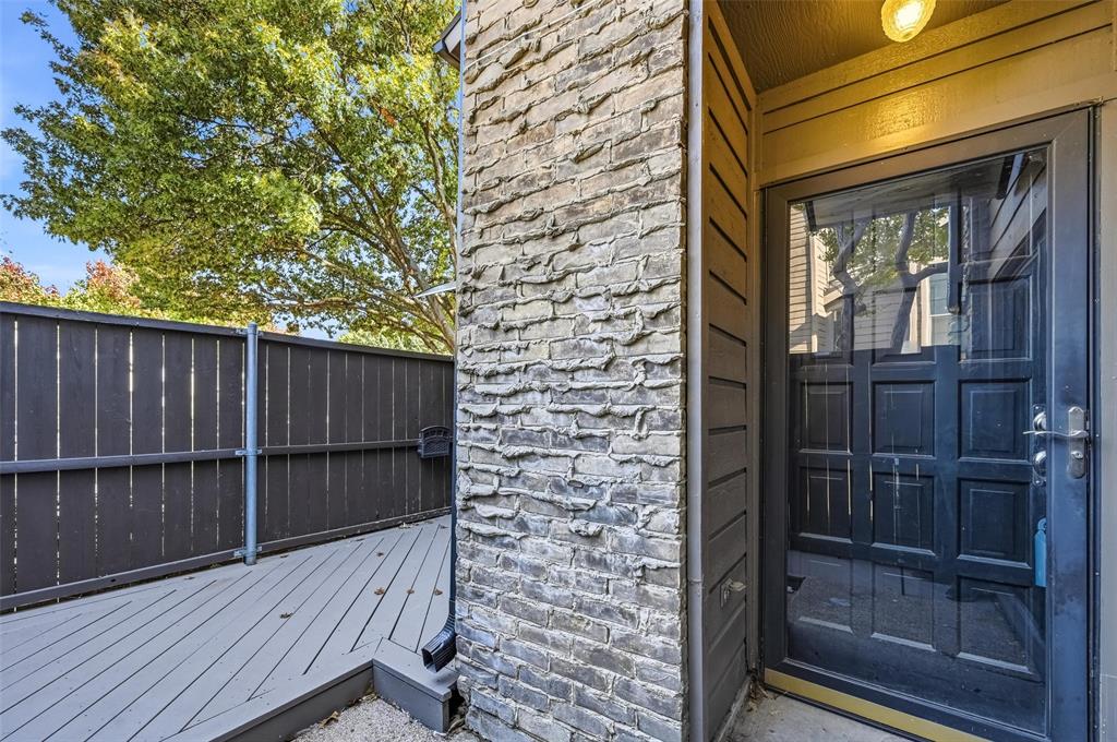 Richardson Crossing Condo - Residential