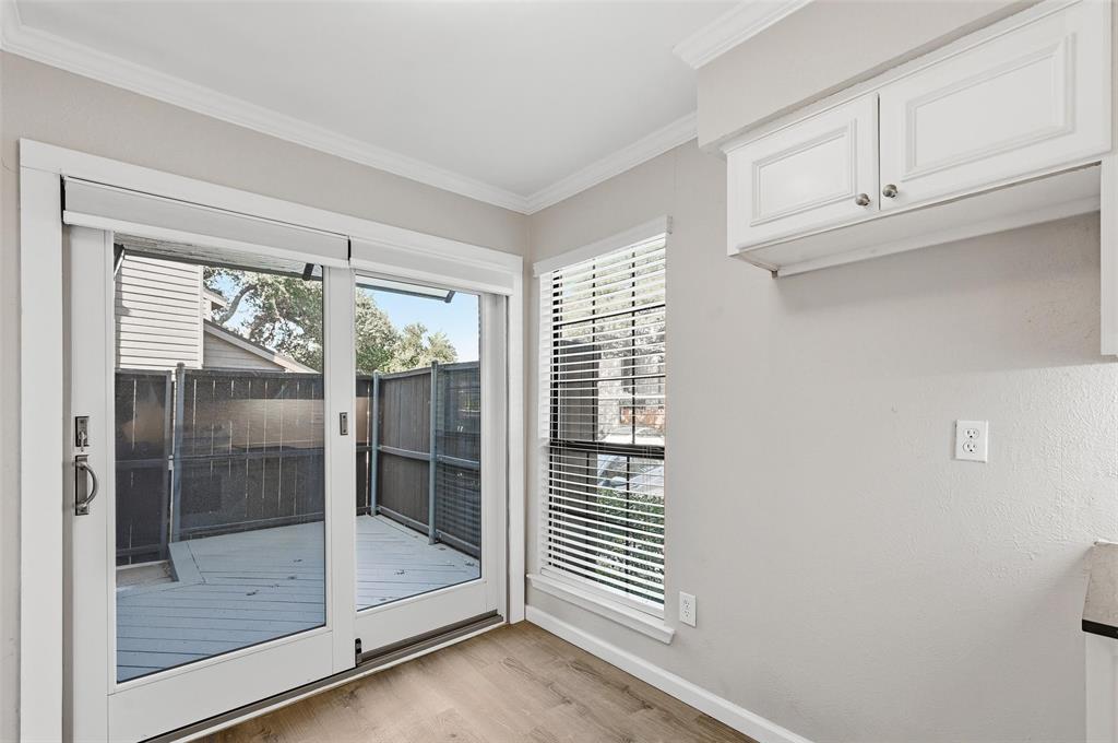 Richardson Crossing Condo - Residential