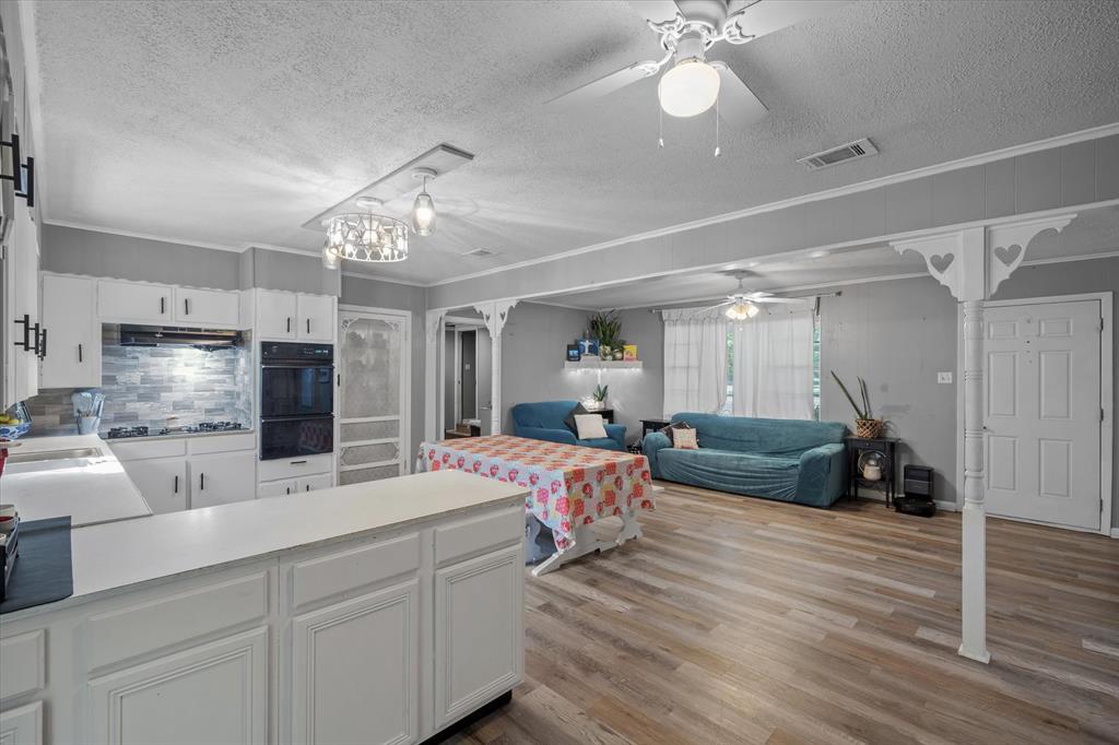 503 S Houston Street