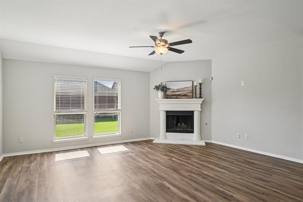 1405 Hawk Valley Drive