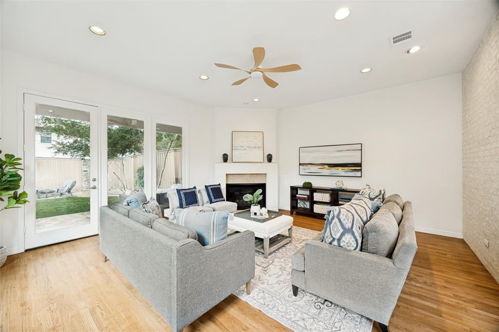 5122 Vickery Boulevard