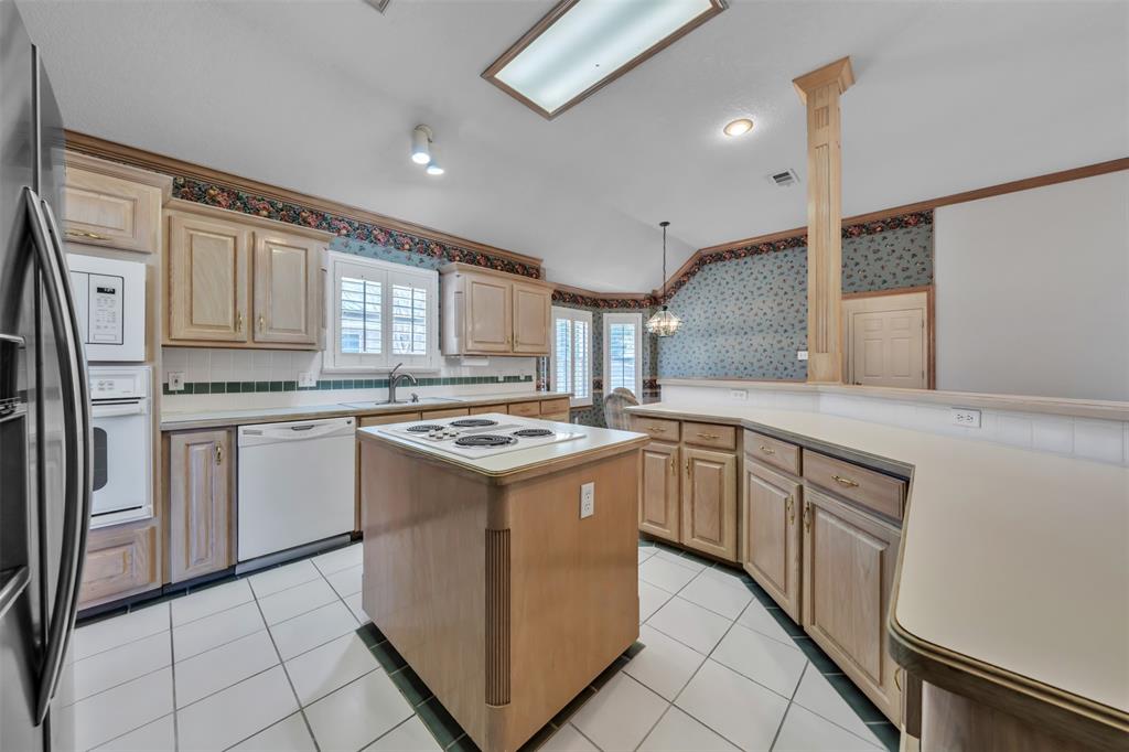 7908 Bridlewood Drive