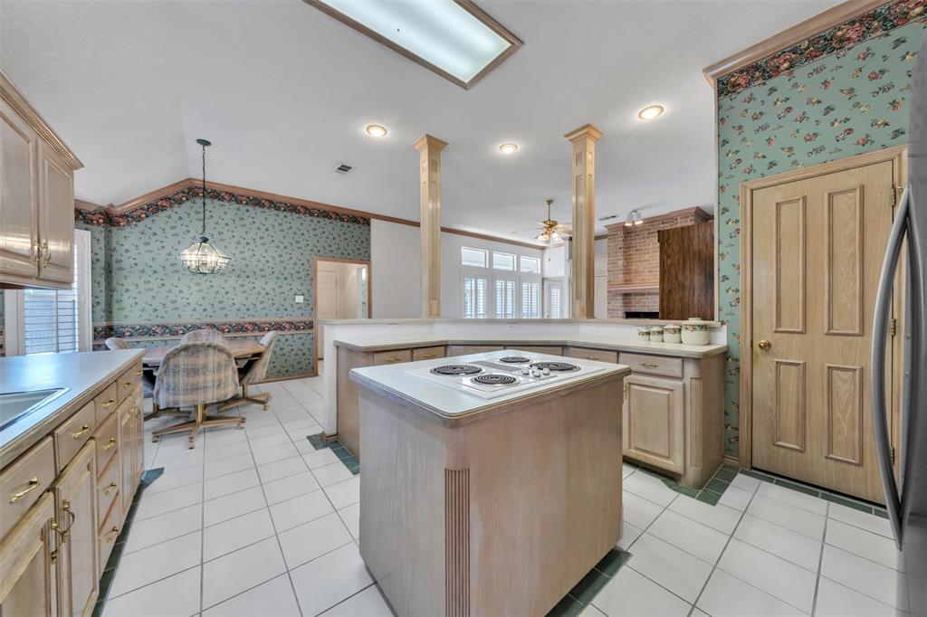 7908 Bridlewood Drive