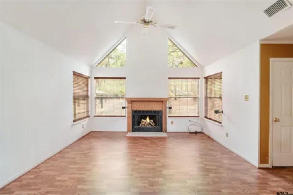 Holly Lake Ranch - Residential