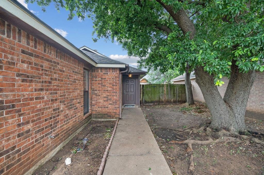 2526 Butterfield Drive