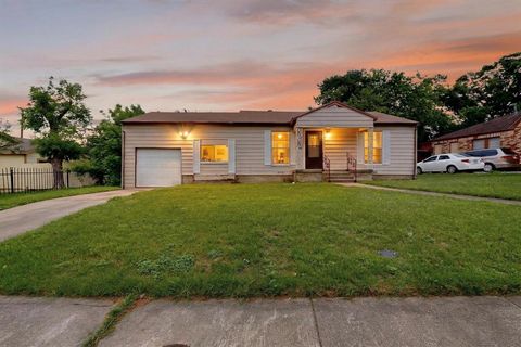 Photo of 1220 Alaska Avenue, Dallas, TX 75216 (MLS # 21242371)